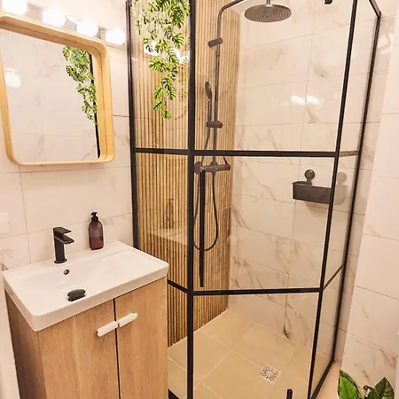 Urban Oasis Studio, Gara De Nord דירה *